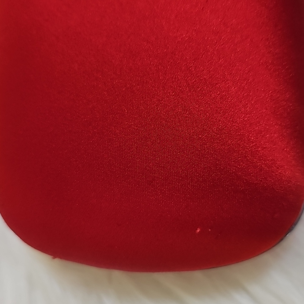 Alexander McQueen Red Silk Heart Skull Box Clutch Limited Edition - Picture 17 of 17